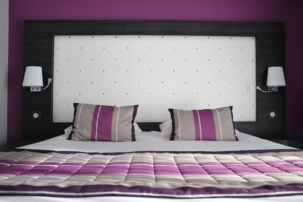 The Originals Boutique, Hotel Le Lion D'Or, Fougeres Ouest Maen Roch